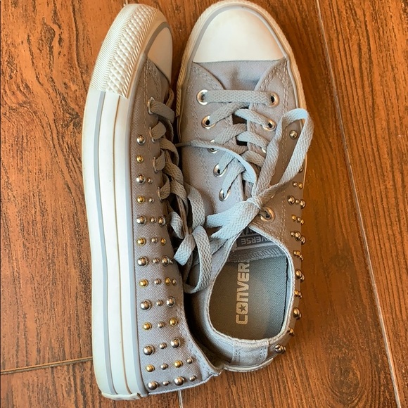 gold and silver converse